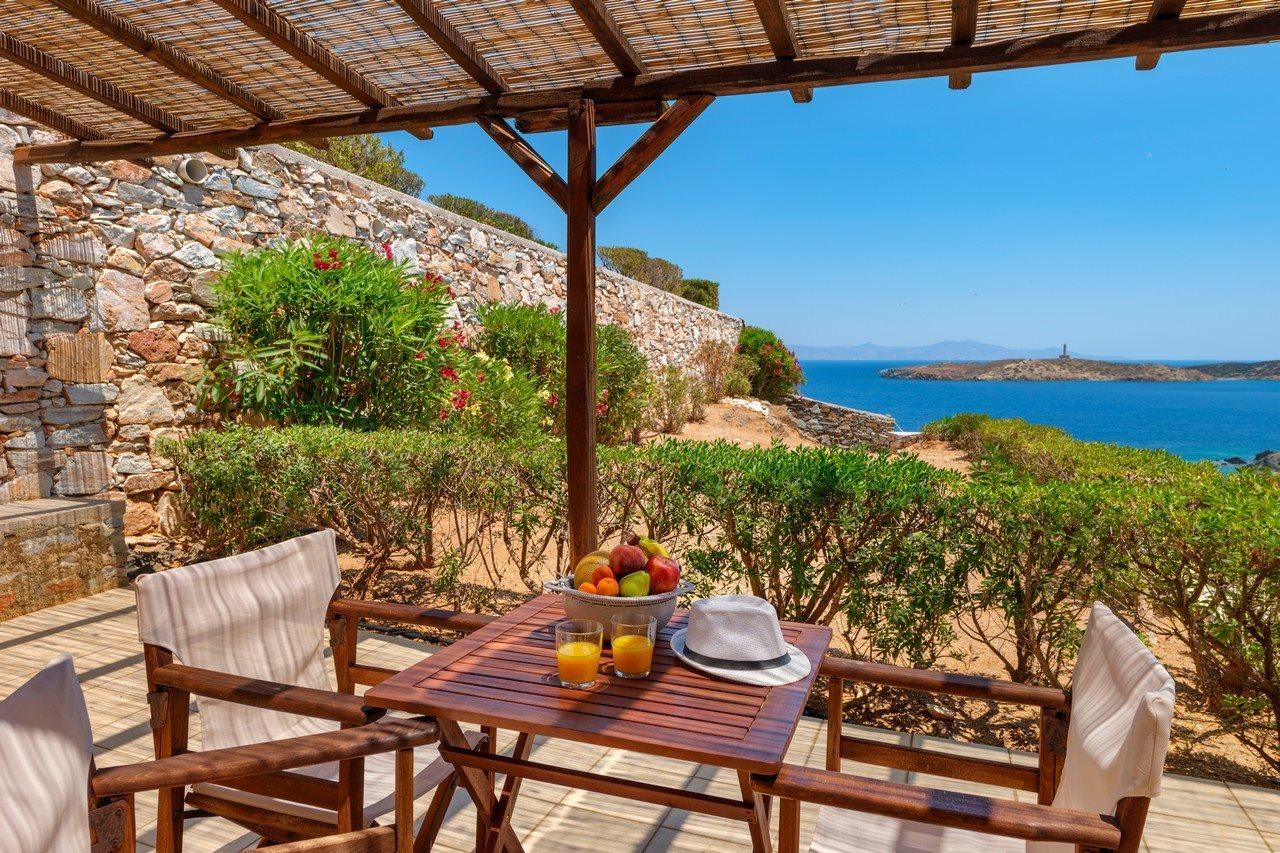 Sunrise Beach Suites Azolimnos Exterior photo