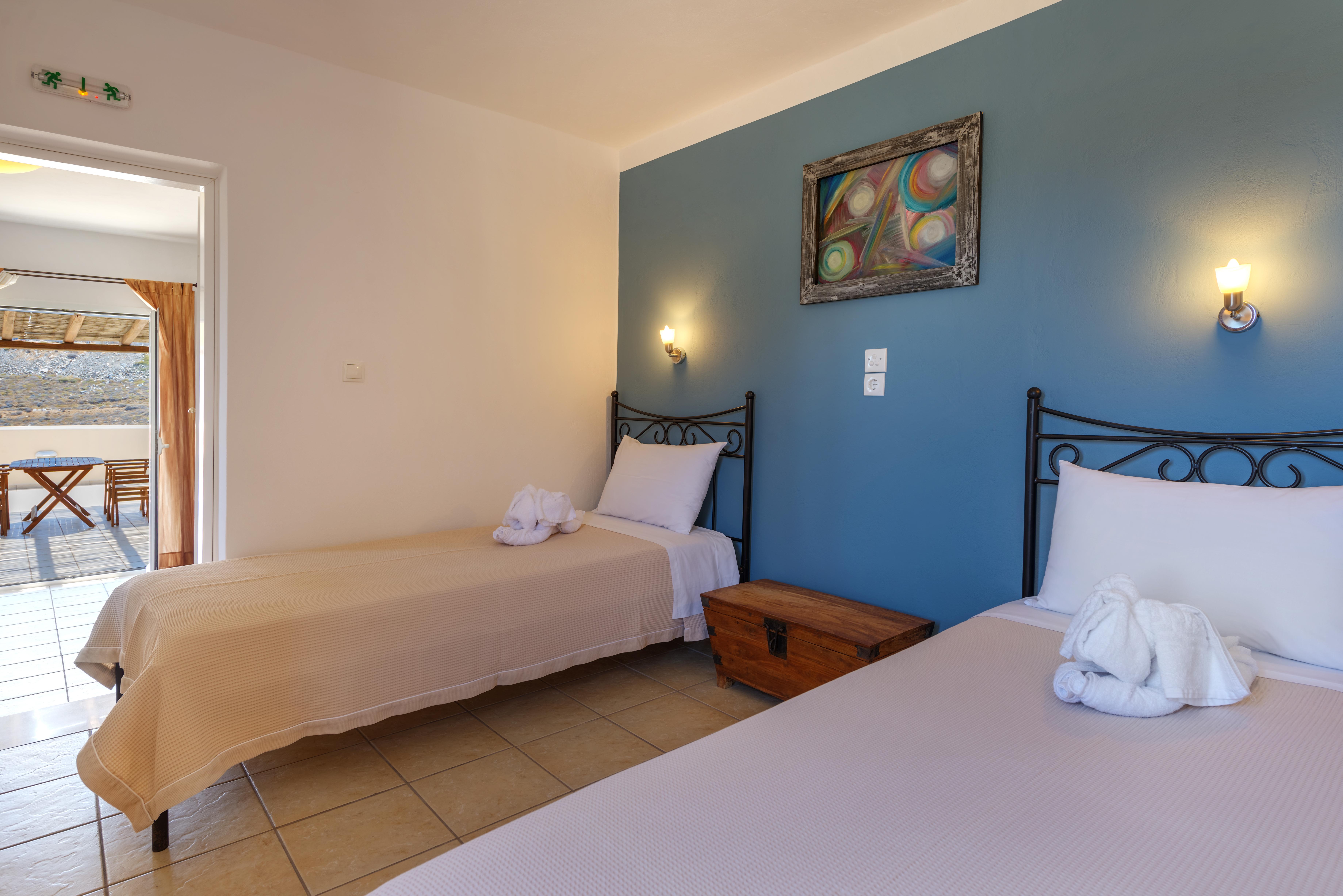Sunrise Beach Suites Azolimnos Exterior photo